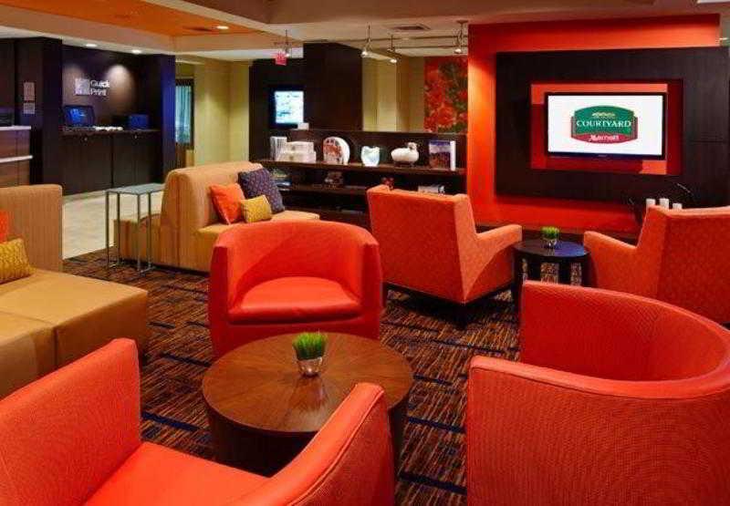 Courtyard By Marriott Cleveland Willoughby Hotel Restaurant billede